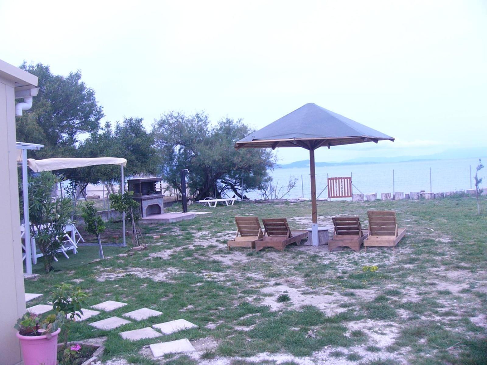 Vasilikis Sea House Villa Lefkimmi  Exterior photo