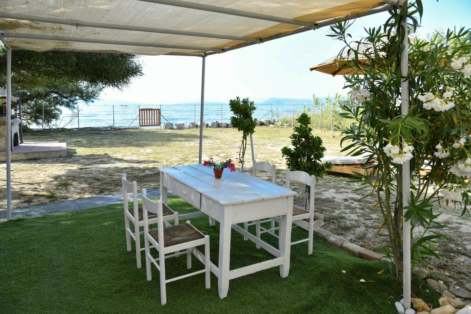 Vasilikis Sea House Villa Lefkimmi  Exterior photo